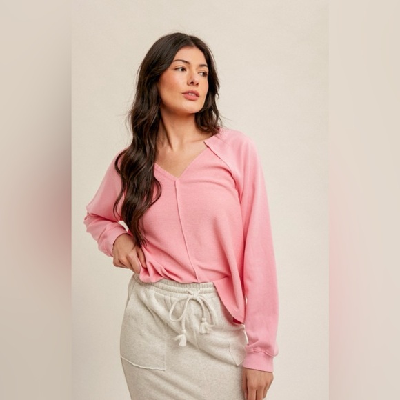 #22 🩷 🧡 **2 COLORS **V NECK ASYMMETRICAL SWEATSHIRT - Picture 5 of 7